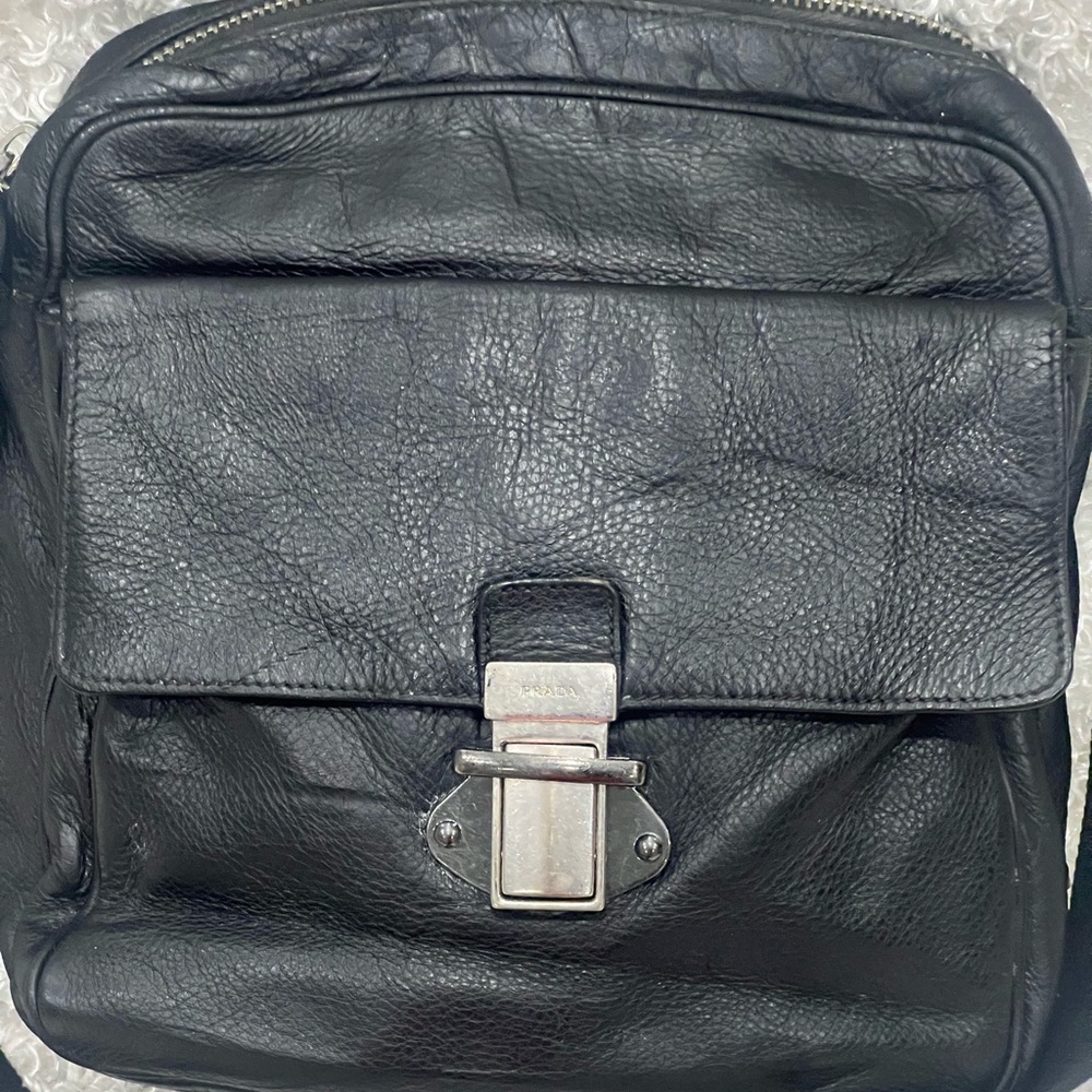 Prada Vitello Daino crossbody bag - Picture 4 of 16